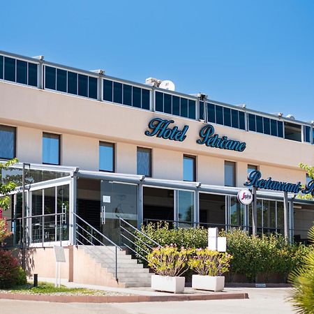 Hotel Petrcane Exterior foto